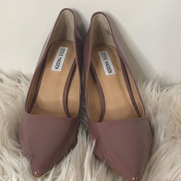 NWOT STEVE MADDEN DAISIE PUMPS‎ SiZE 8.5M - Picture 1 of 5